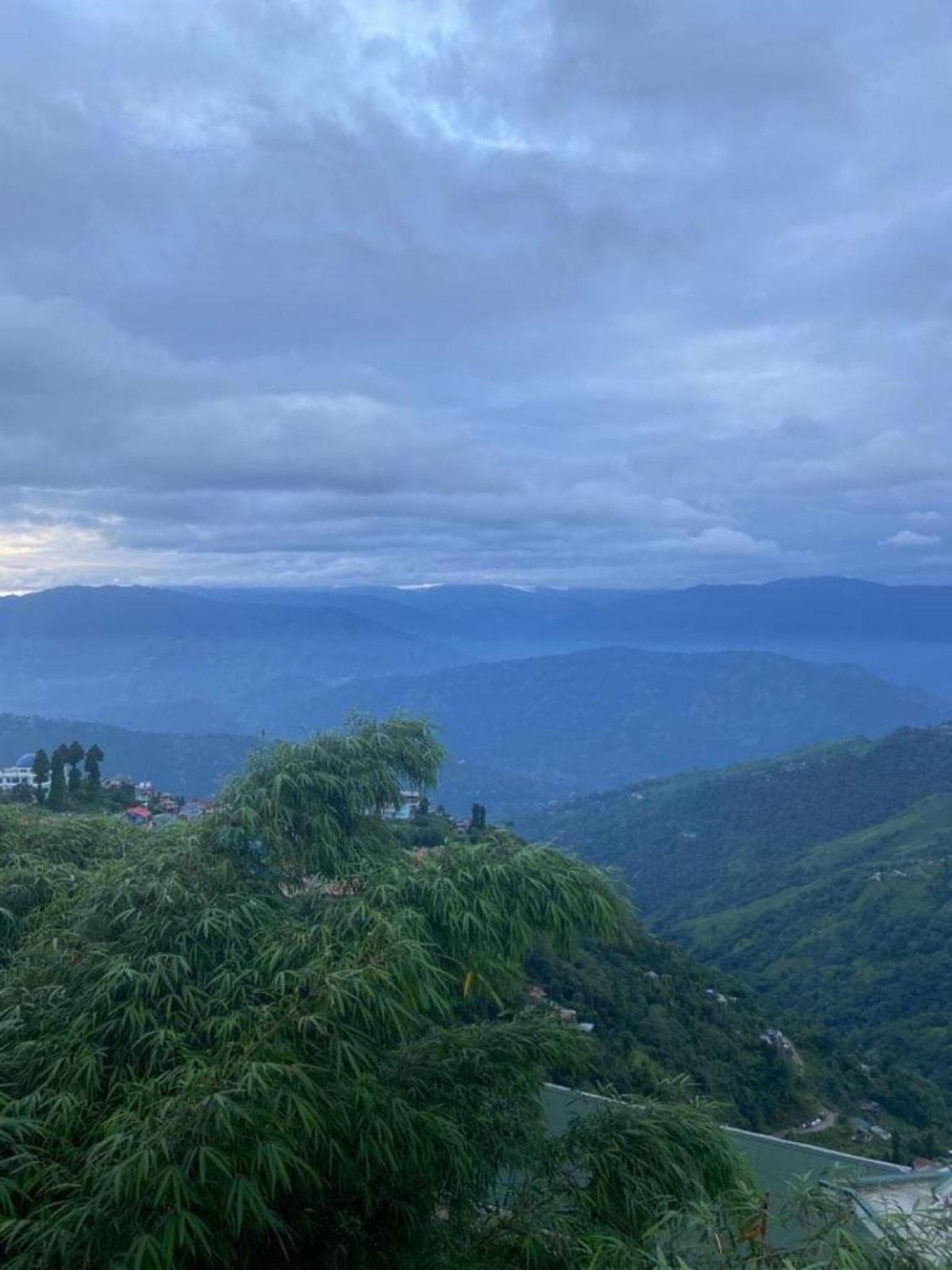 Norbu'S Homestay Дарджилинг Экстерьер фото