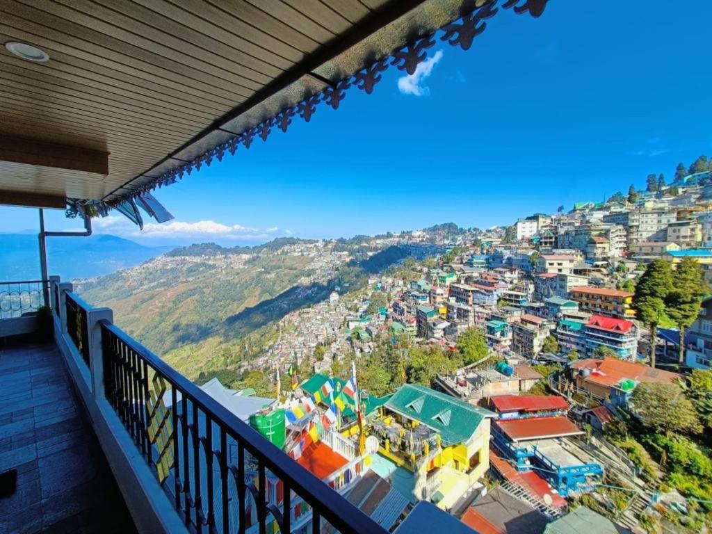 Norbu'S Homestay Дарджилинг Экстерьер фото